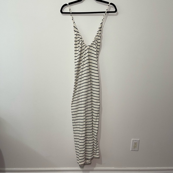 Zara Women’s White Black Striped knit Maxi Dress coastal Crisscross Back size L - Picture 2 of 5